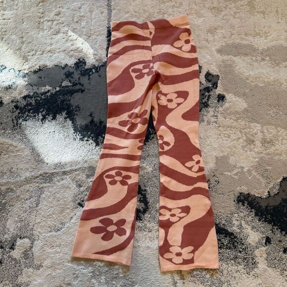 Altar’d State Anna Floral Flare Pants in Terracotta Size Small - Picture 4 of 7